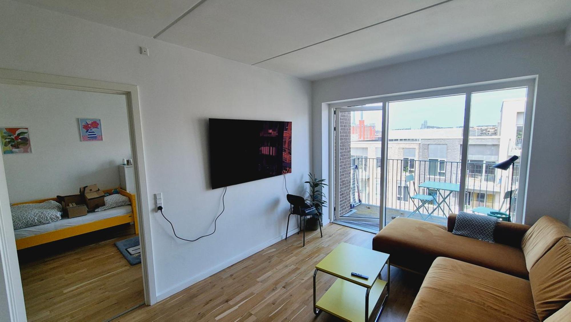Apartment Spacious 120 Metres From Metro