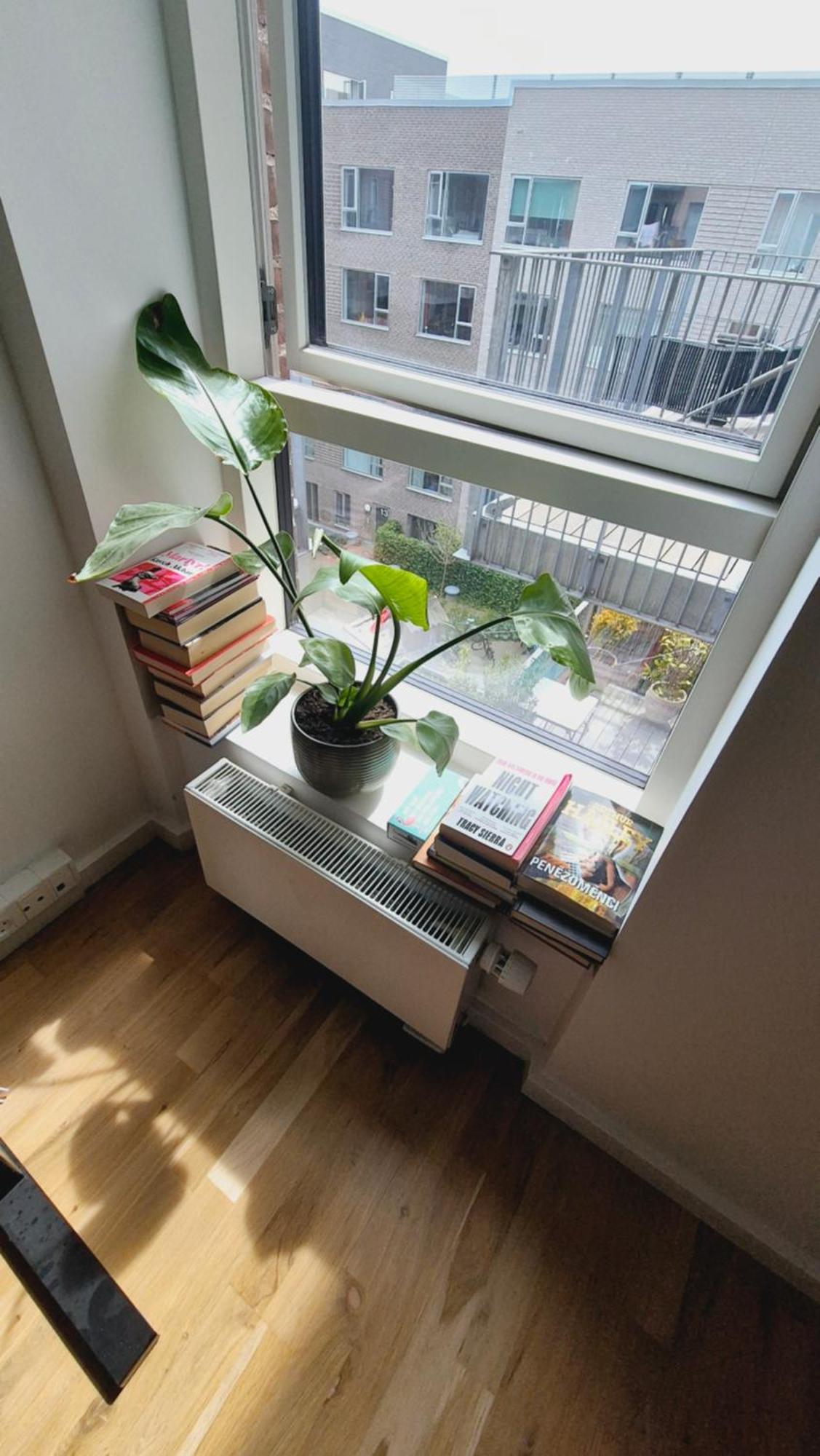 Spacious 120 Metres From Metro