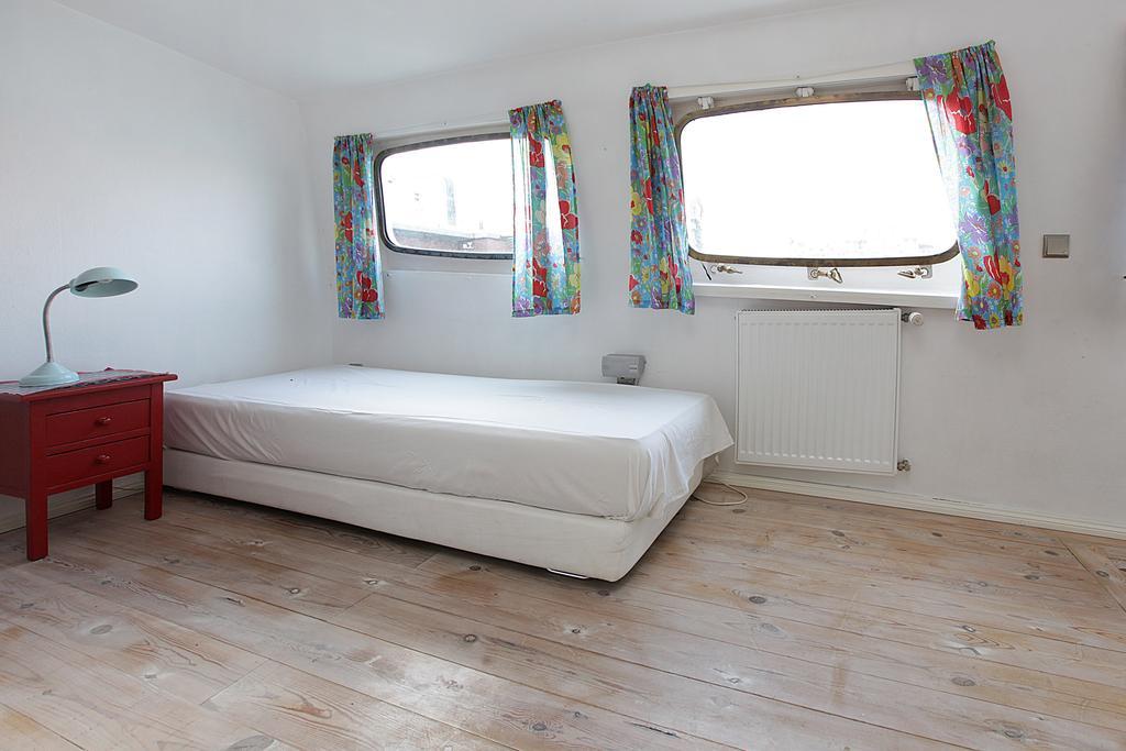 Botel Houseboat Copenhagen