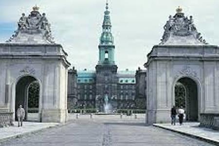 Modern Living In Historical Building *