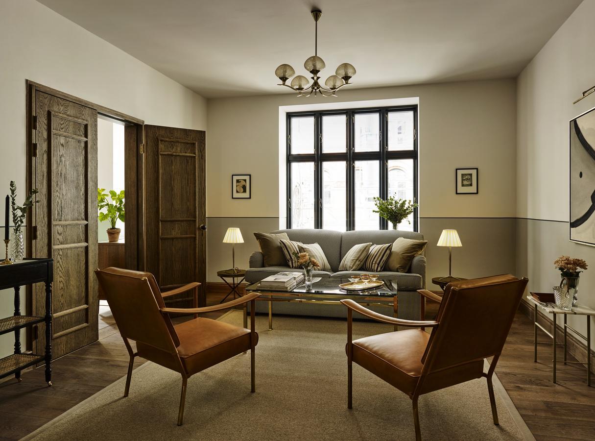 Sanders Hotel