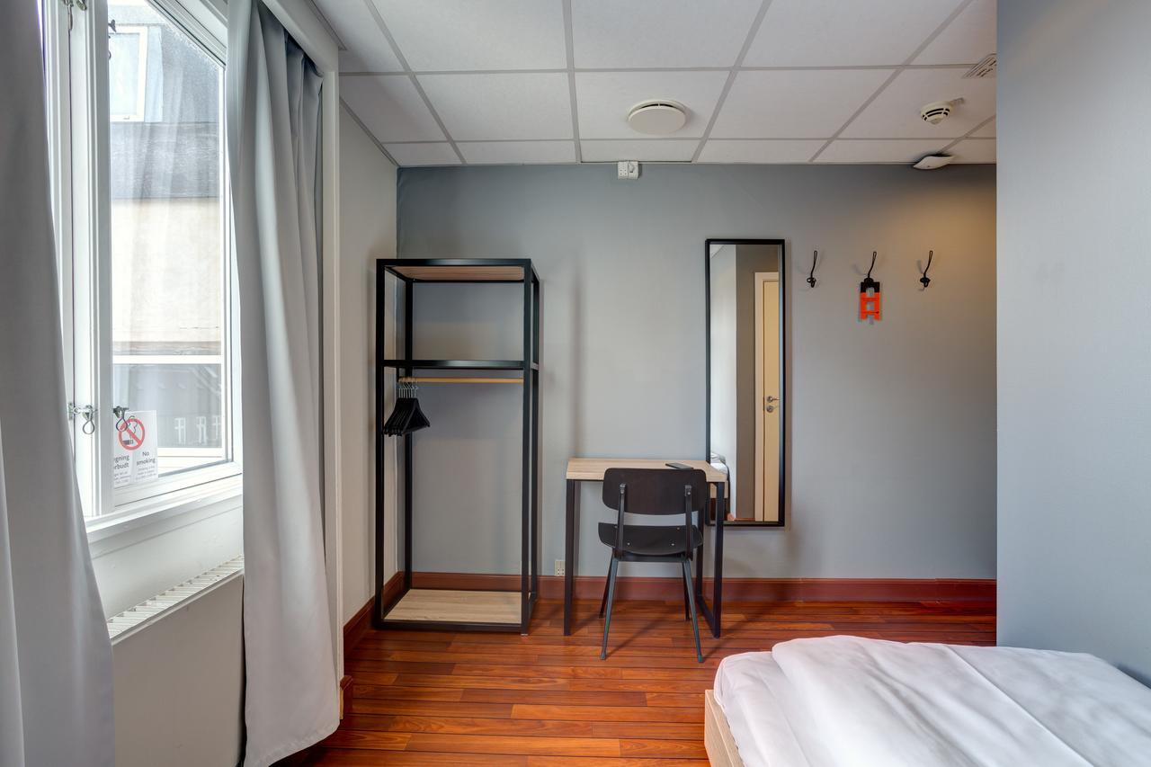 Urban House By Meininger Hostel *