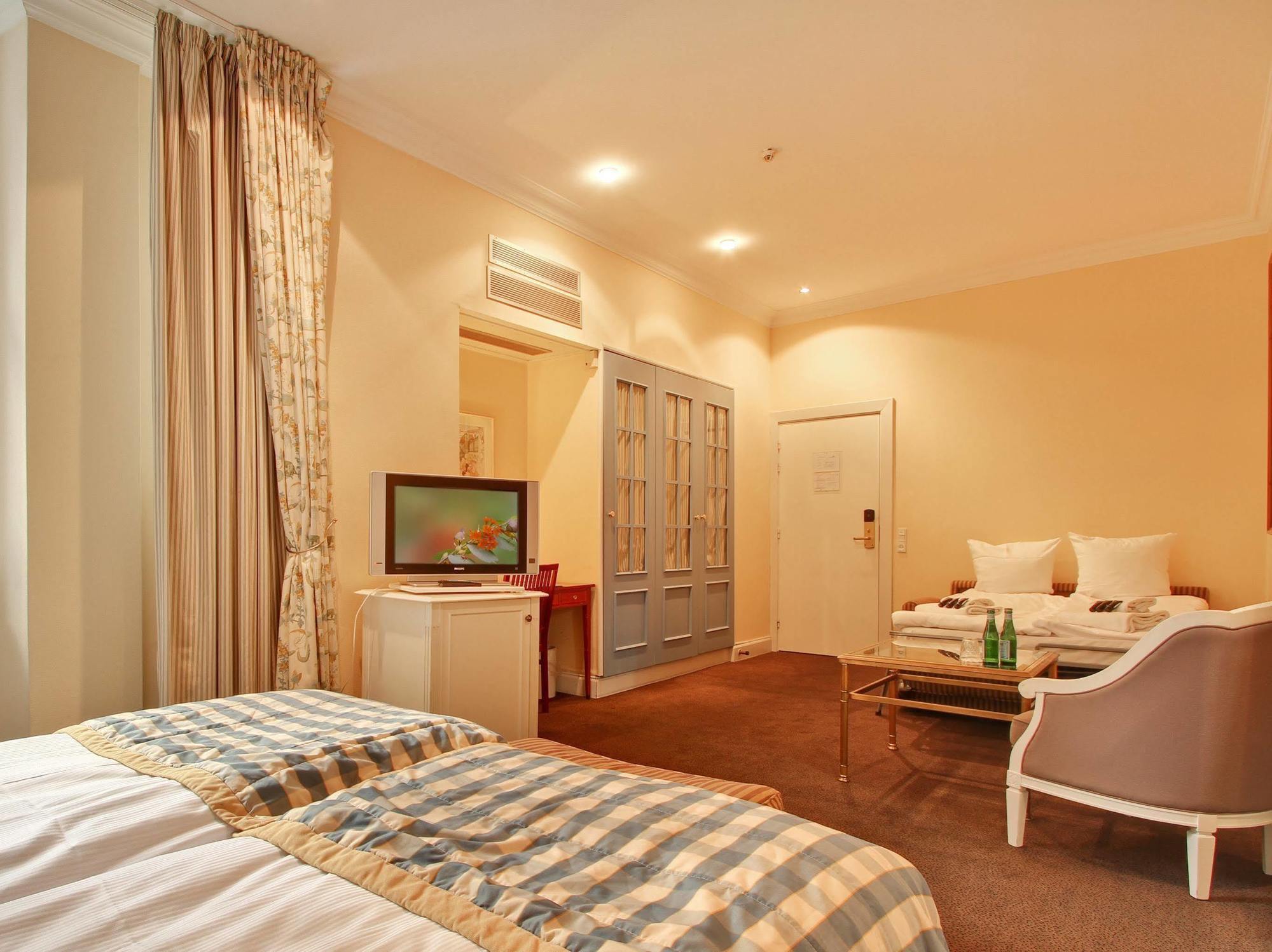 Hotel Profilhotels Plaza
