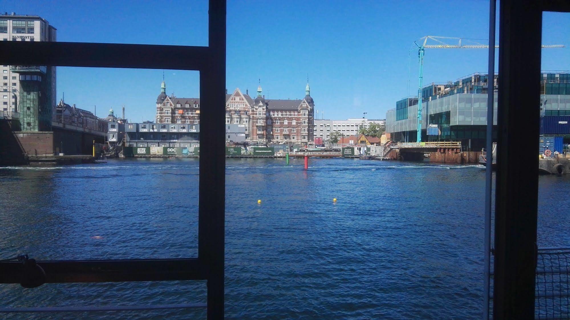 Botel Cph Living Copenhagen