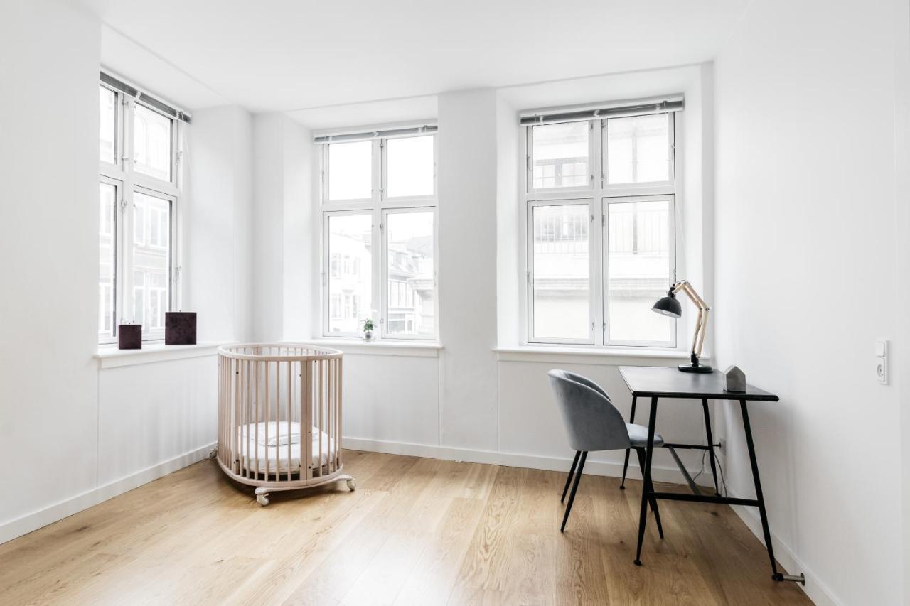 Apartment 3 Bedroom In The Heart Of Copenhagen