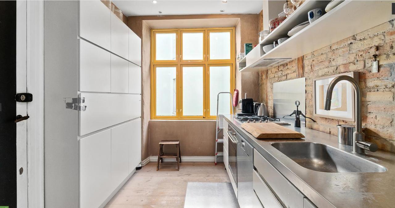 2Br Inner City Lake View Apartment Apartment