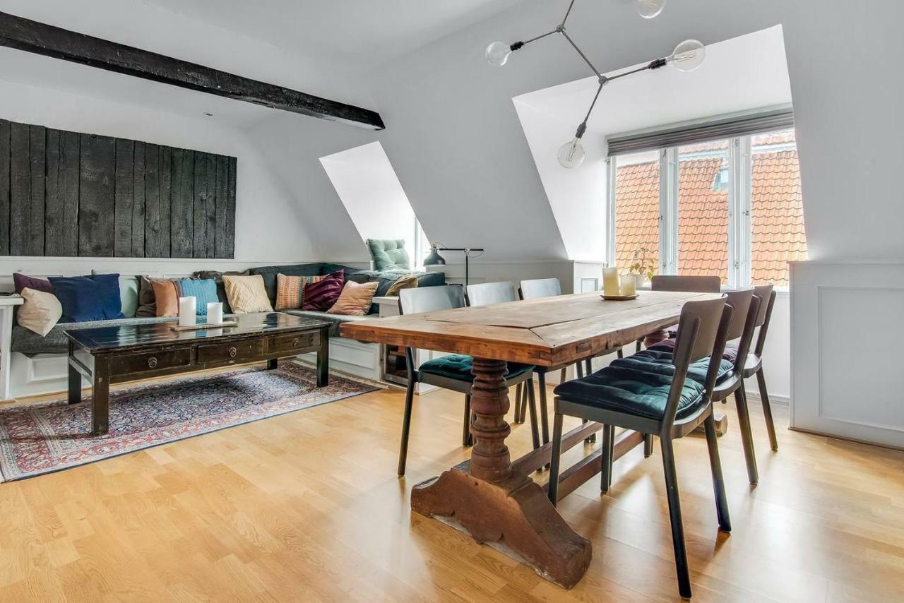 Cosmopolitan And Cozy Flat In The Center Of Cph * Copenhagen