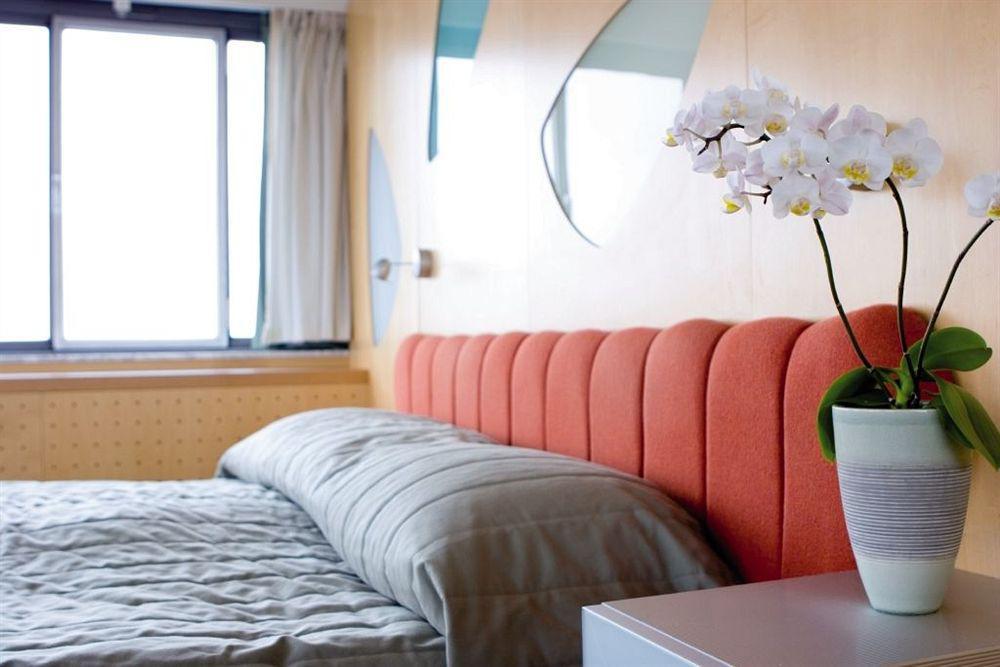 Radisson Collection Royal Hotel, Hotel 5*