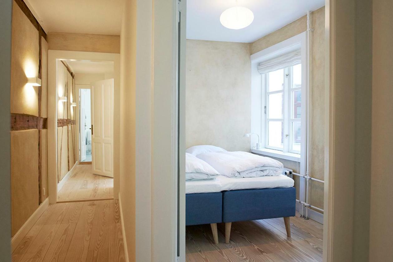 Kobmagergade 30 *