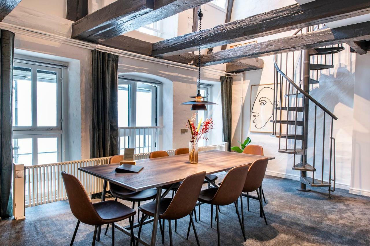 The Churchill Penthouse By Daniel&jacob's