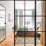 Redecorated Luxury Home In Center