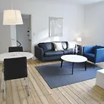 Bright Apartment In Elegant Osterbro