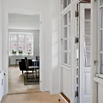Come Stay Charming 2 Bedroom - Near Frederiksberg