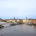 Udsigt Til 20.000.000 Dkk - M.Plads Til 6 Personer