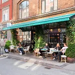 Best Location - 5 Min To Tivoli And Main Station