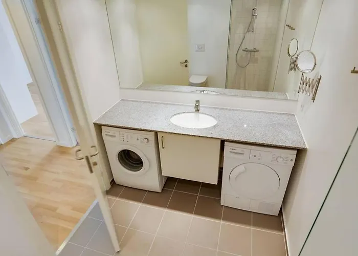 Canal View Apartment @ Teglholmen