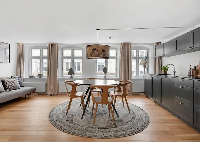 Sanders Regent - Endearing One-Bedroom Apartment Near Central Square