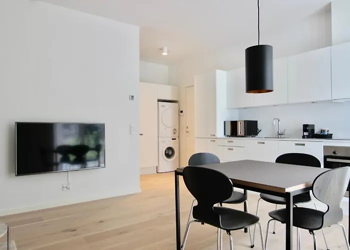 Fantastic 1-Bed W Private Terrace