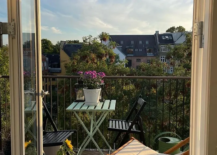 Charming City 2Br Oasis