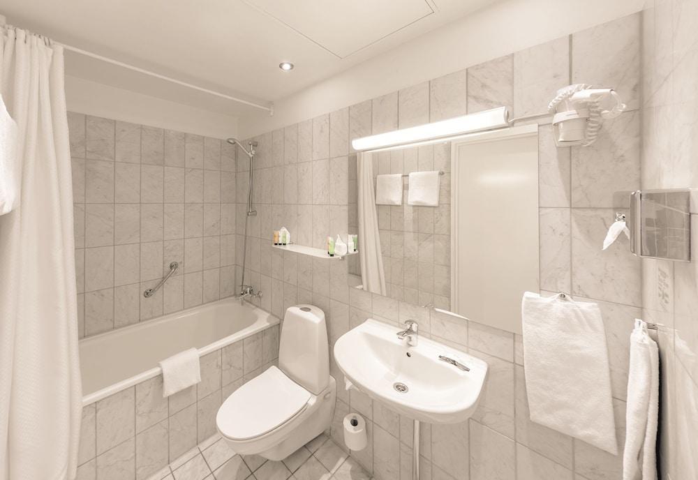 Hotel Nh Grand Joanne 4*