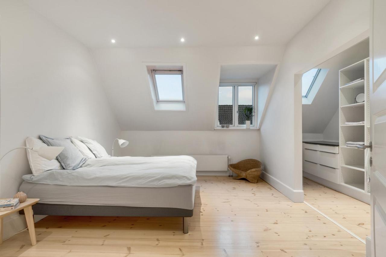 Apartment 250 Sqm Smack Bang In The Center Of