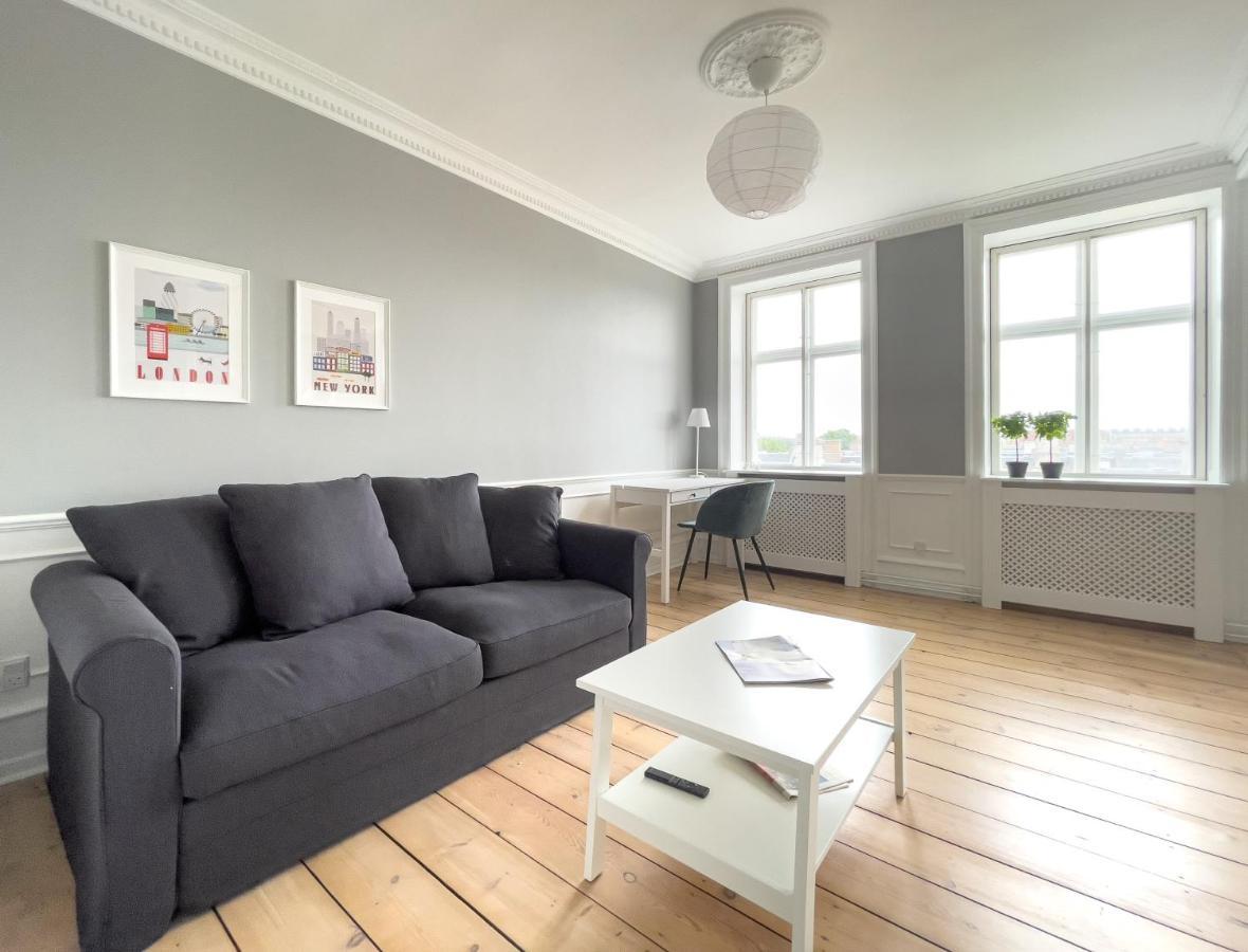 Appartement Stylish Classic Danish Design