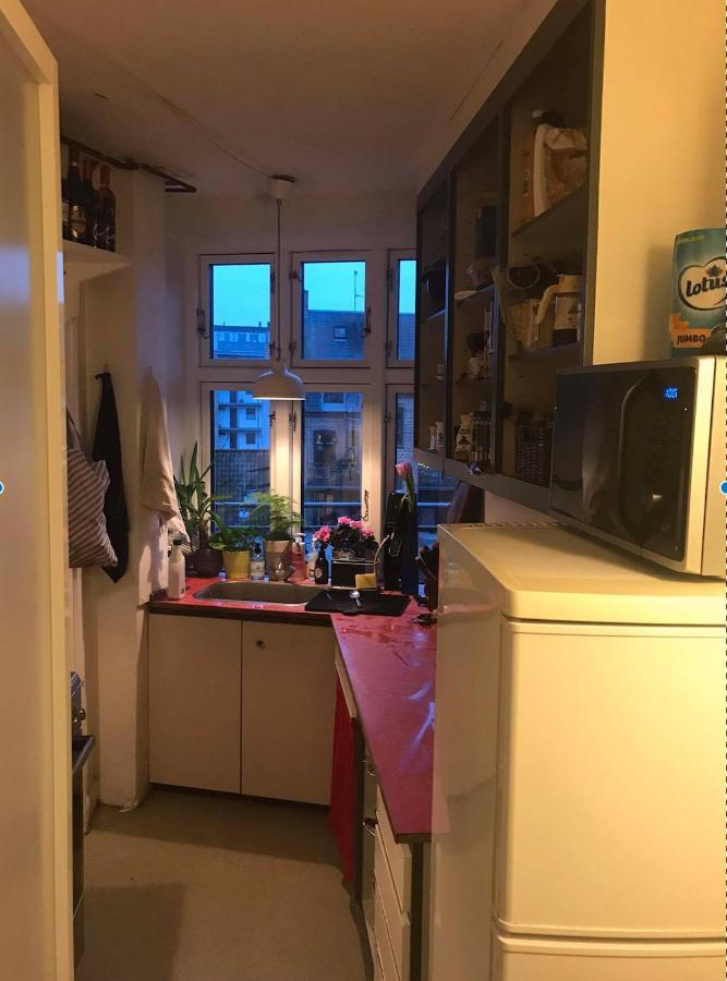 Homestay With Big Balconey - By The Lakes /centrum