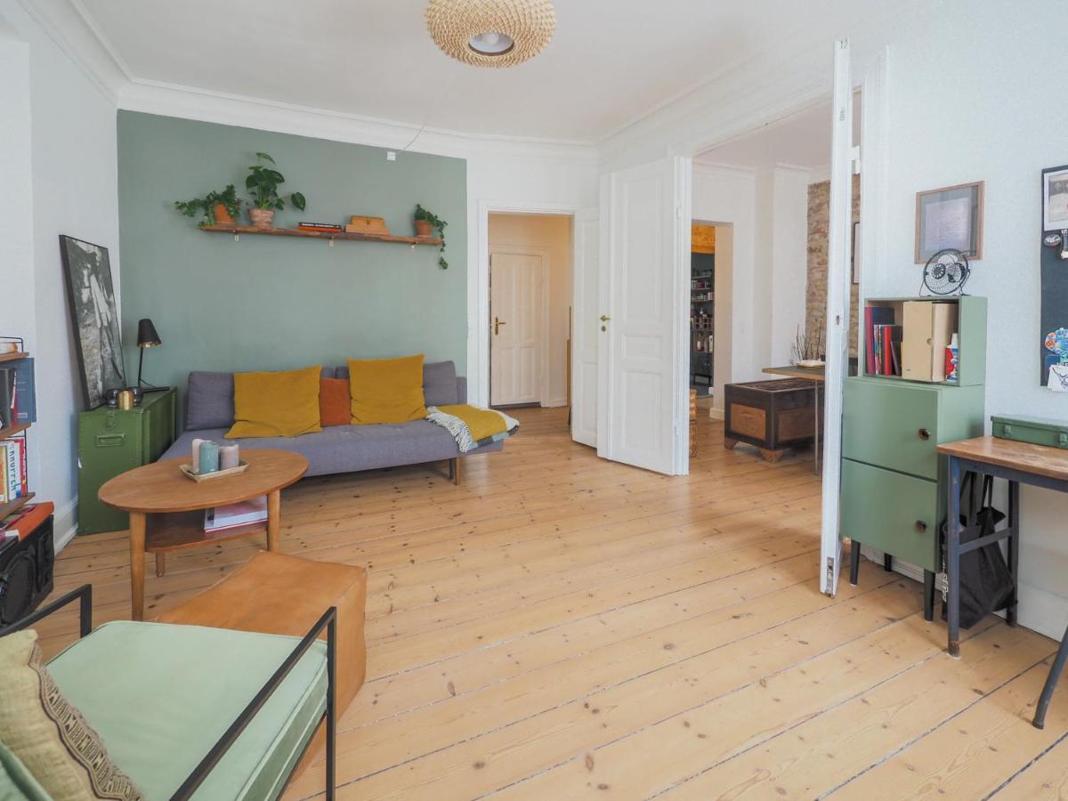Authentic Danish In Trendy Vesterbro Apartment Copenhagen