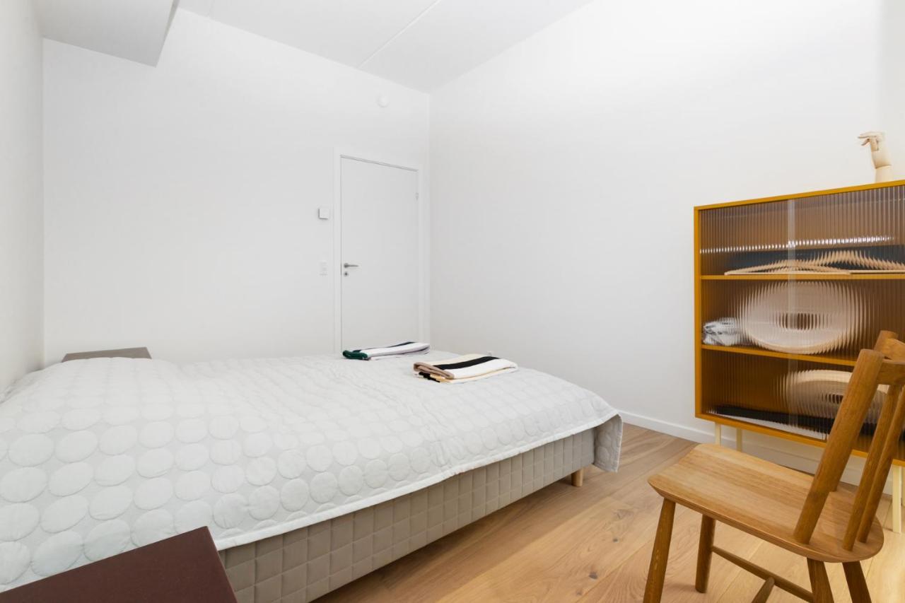 Apartment Udsigt Til 20.000.000 Dkk - M.plads Til 6 Personer