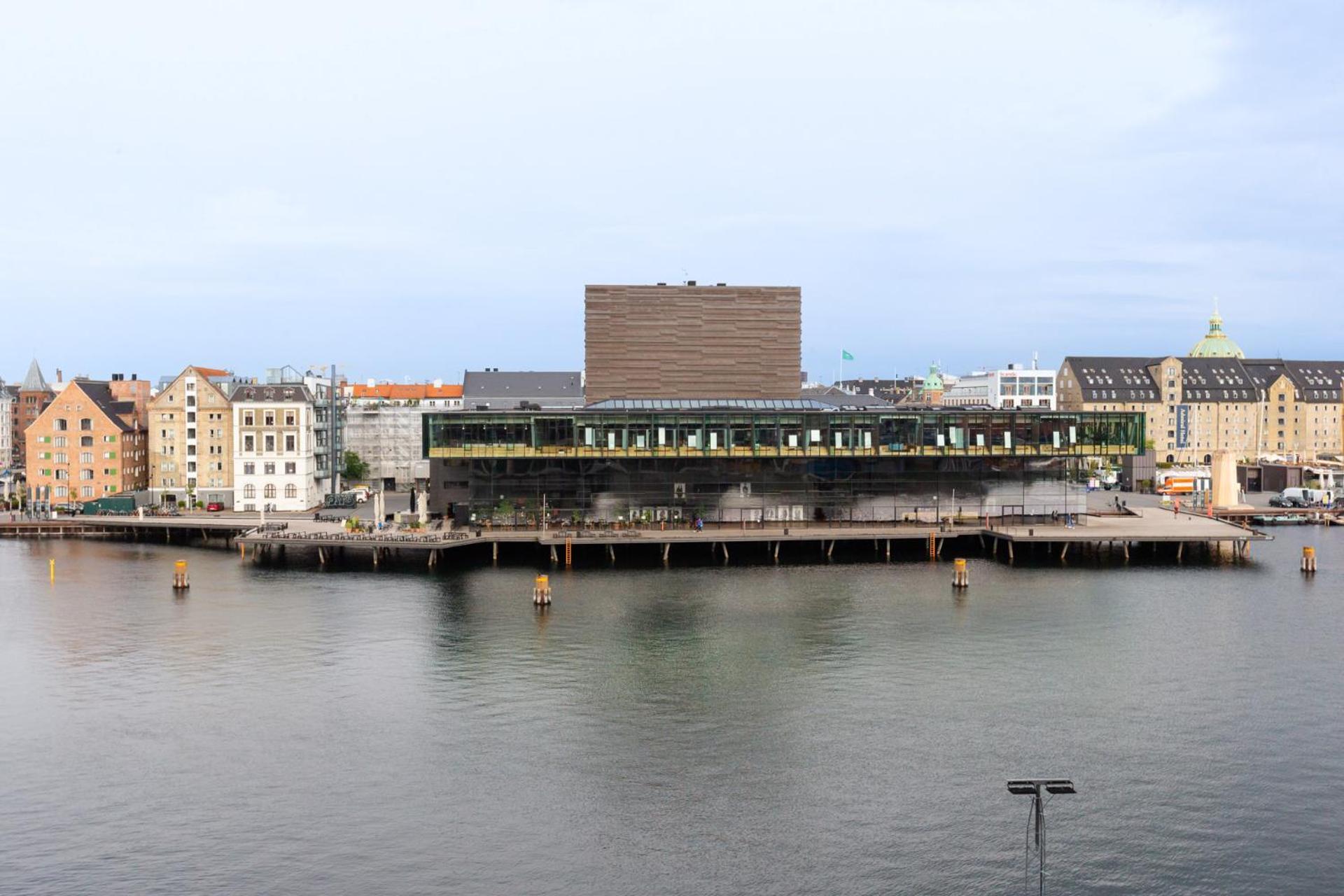 Udsigt Til 20.000.000 Dkk - M.plads Til 6 Personer