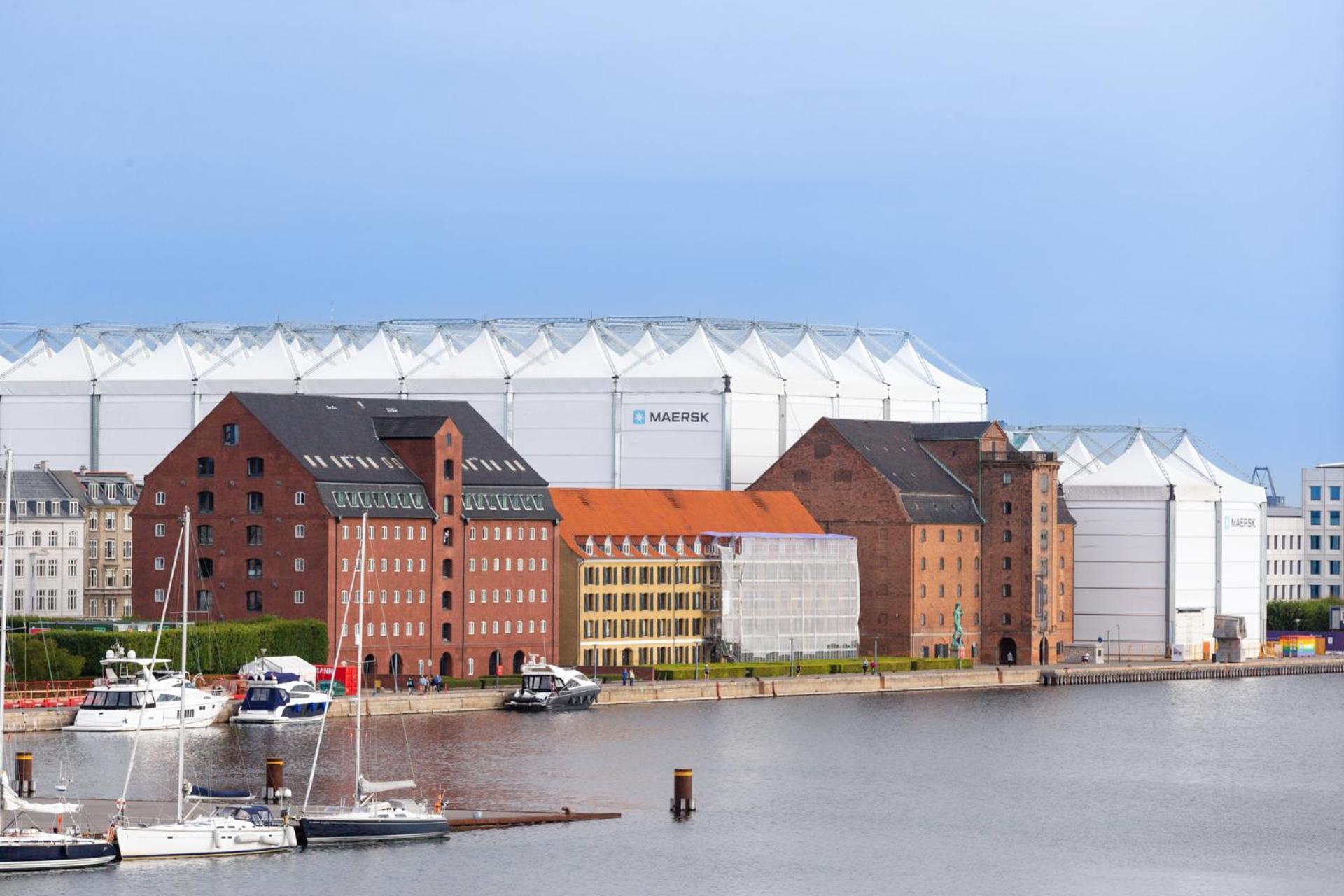 Udsigt Til 20.000.000 Dkk - M.plads Til 6 Personer Apartment *