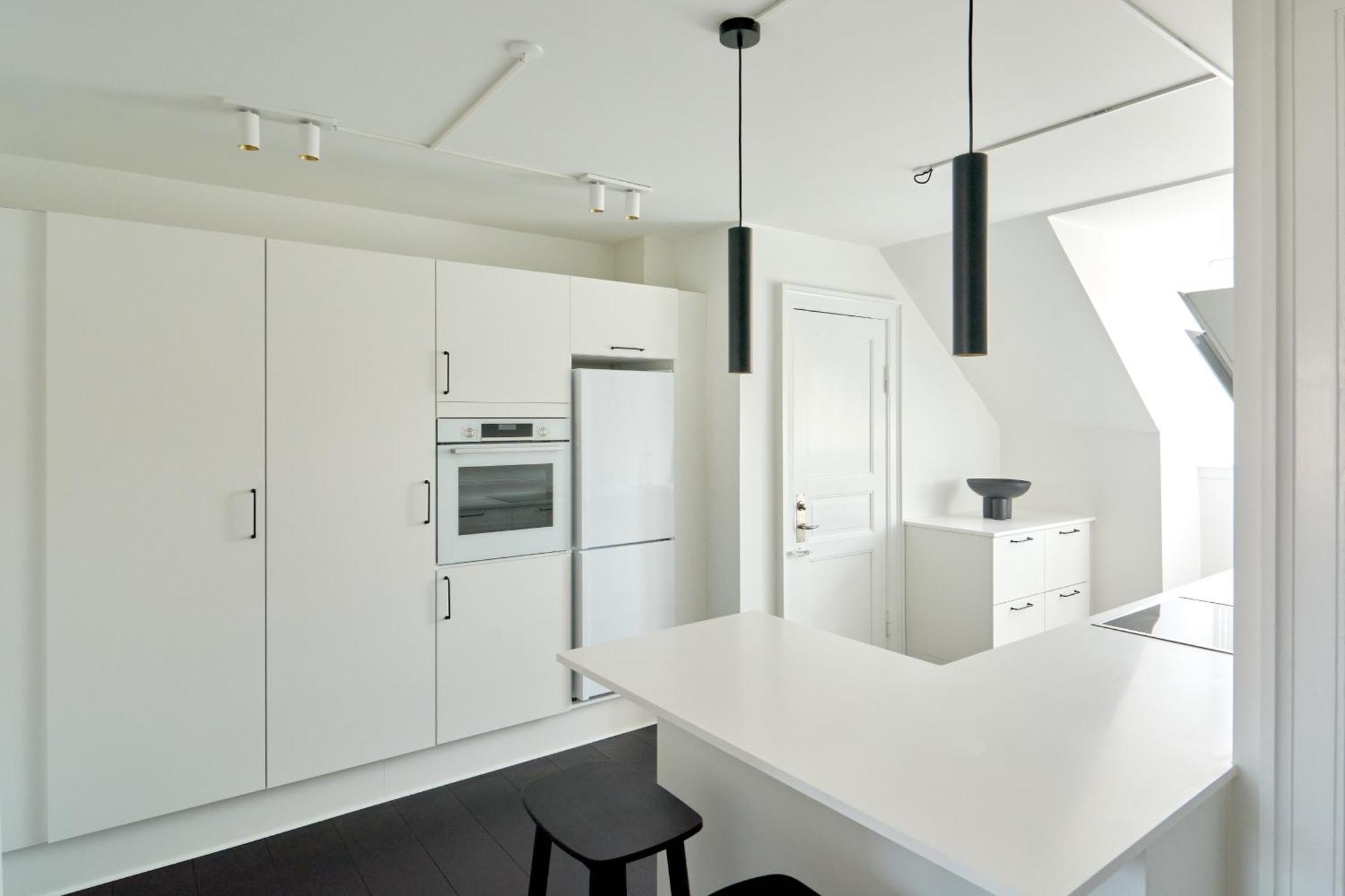 Beautiful 3 Bedroom Flat Near Shopping & Metro København
