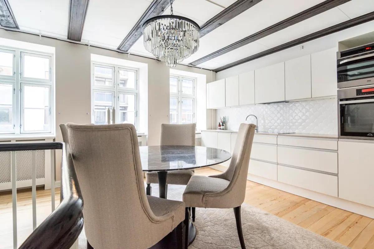 Connected Luxury In Historical Townhouse