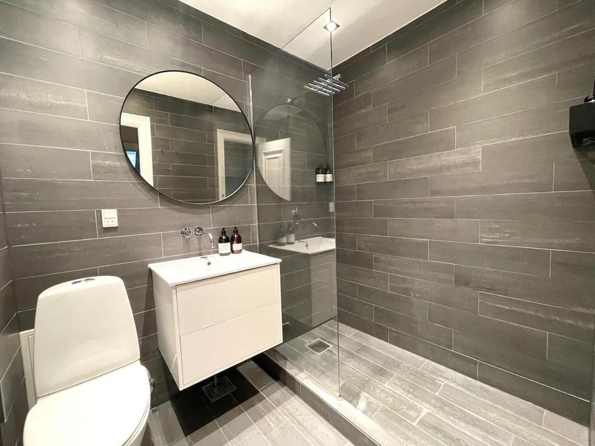 Connected Luxury In Historical Townhouse