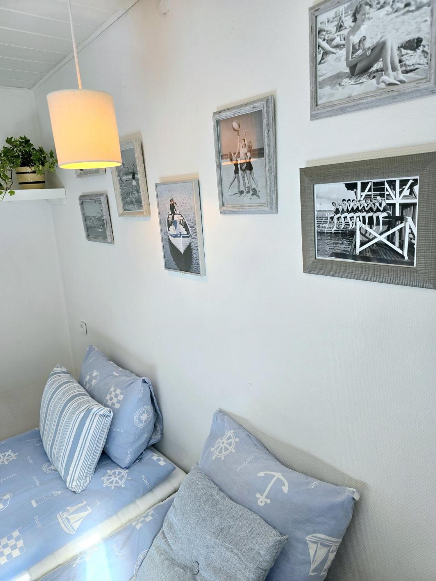 'blue House' In Vintage Villa&garden