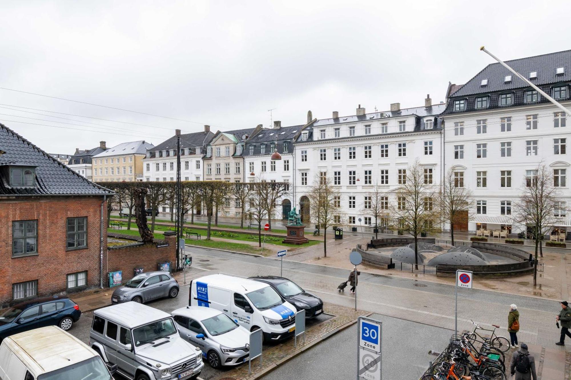 Apartamento Rare 4br W Unique Details In Cph Copenhaga