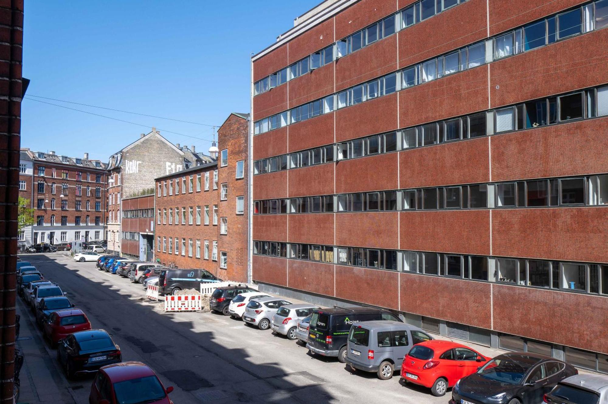 Lovely Flats In Vibrant Area Of Appartement