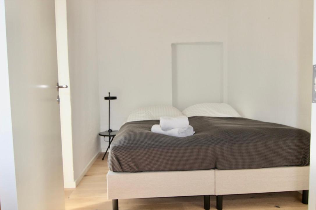 Fantastic 1-bed W Private Terrace Lejlighed *