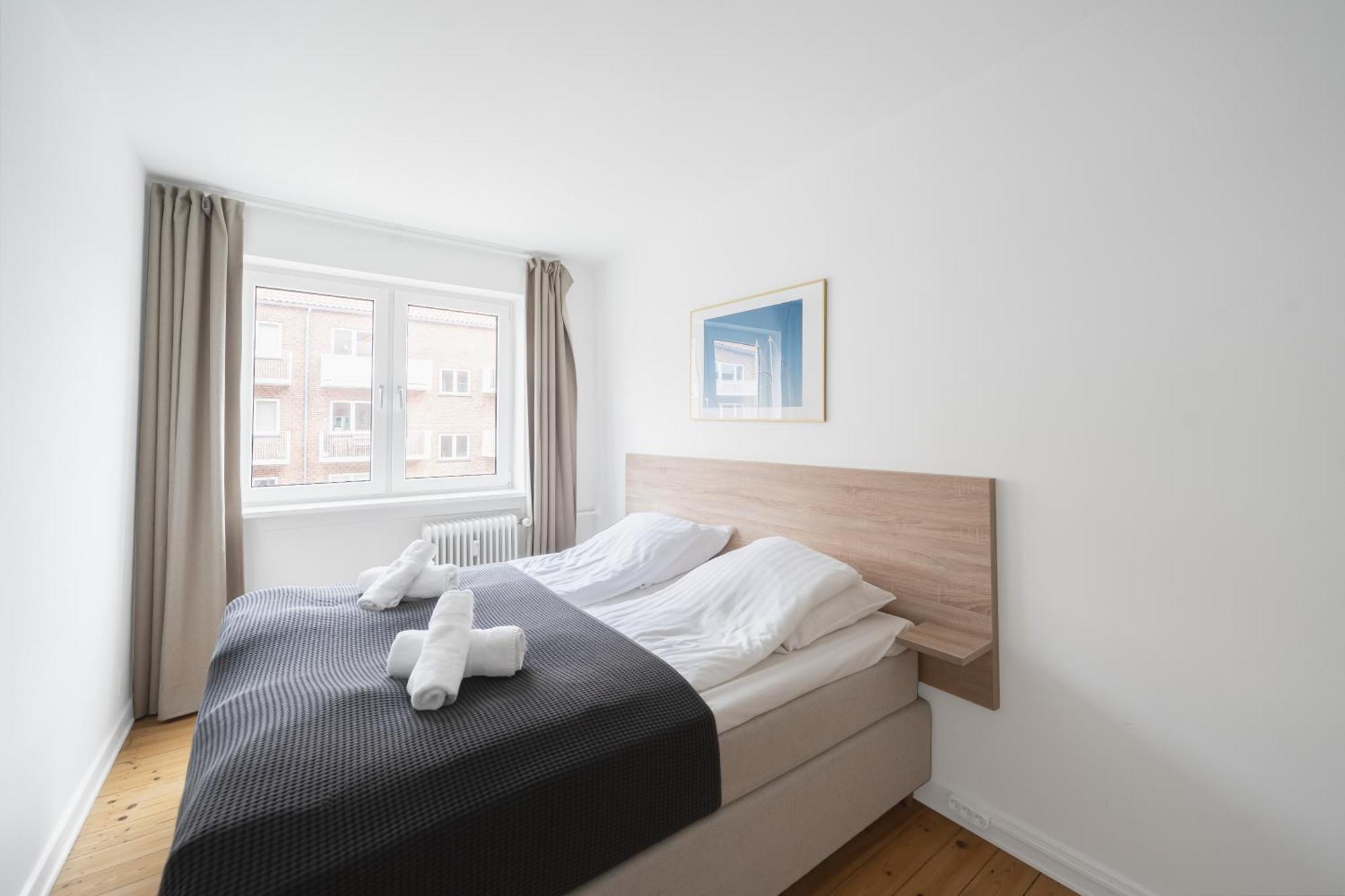 Apartment Refurbished 1-bed Close To Metro And Airport