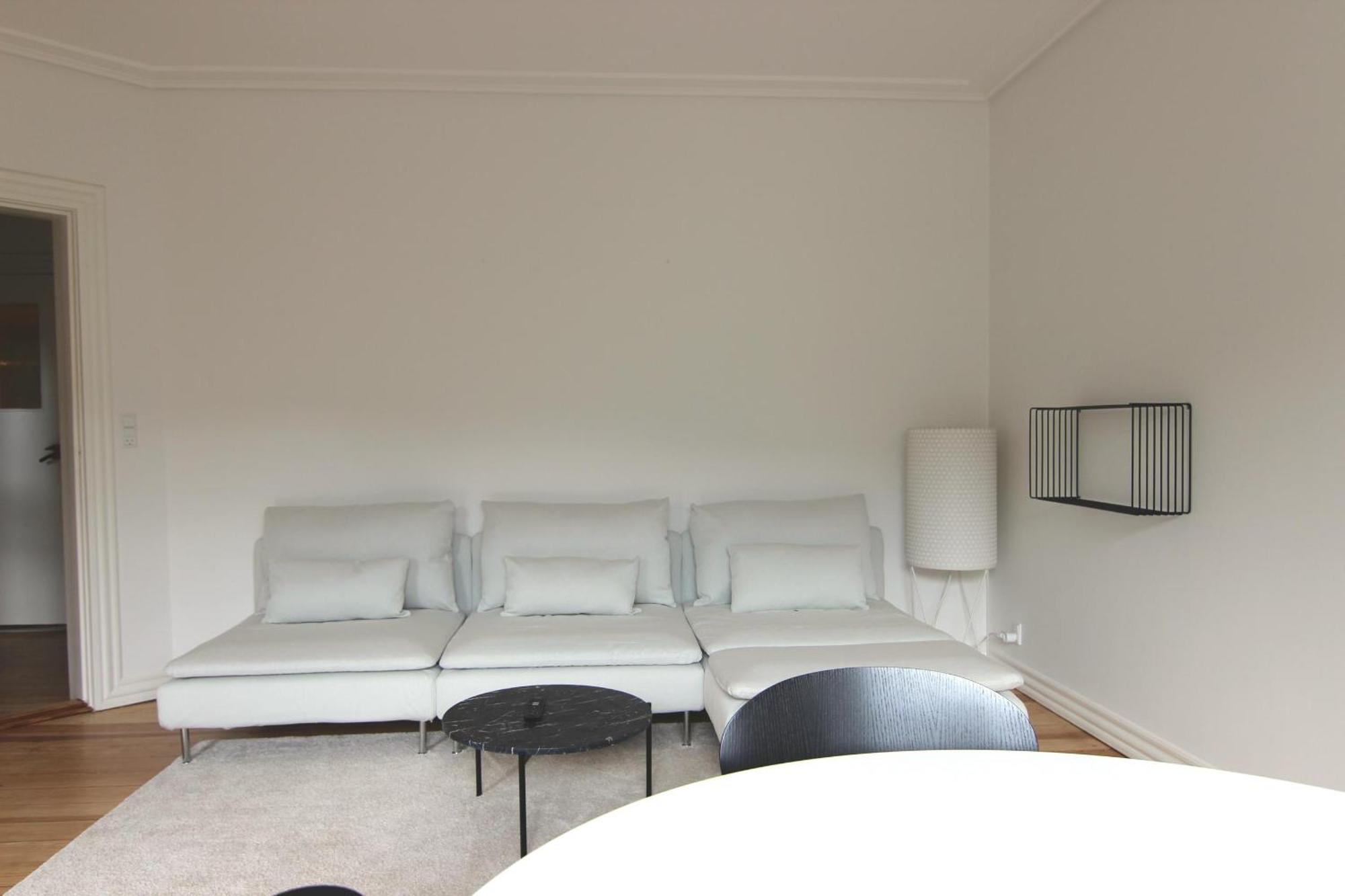Great And Spacious 1-bed W *