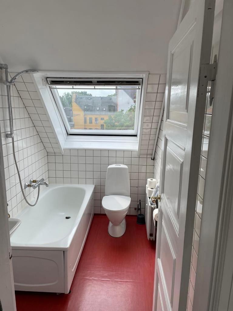 Charming City 2br Oasis Apartment