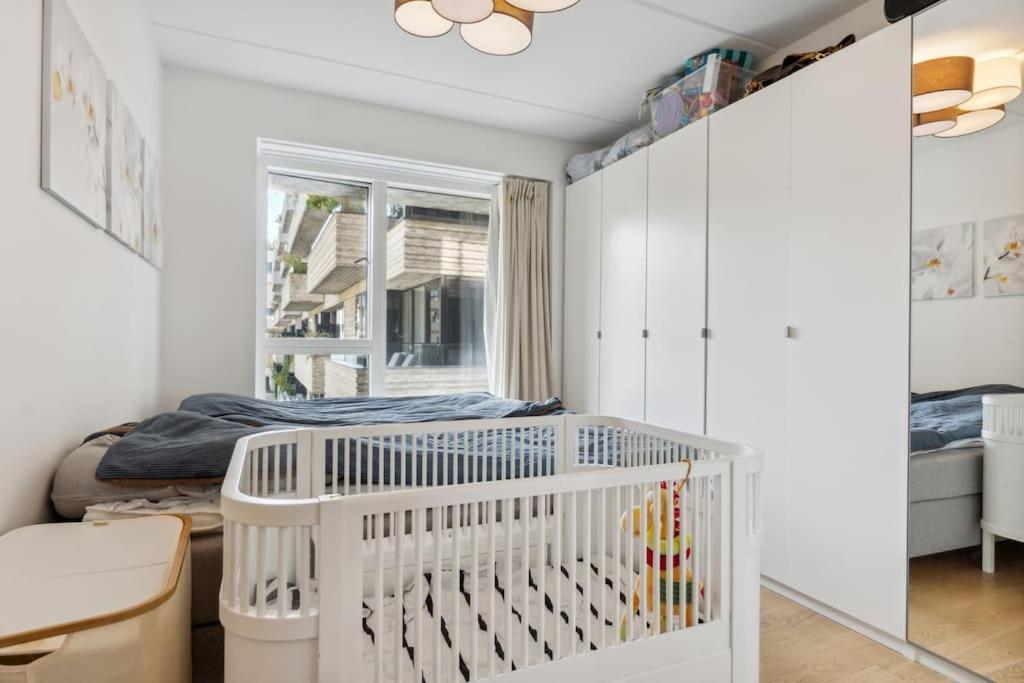 Skandinavisk Elegance Pa Dunkerquegade Lejlighed København