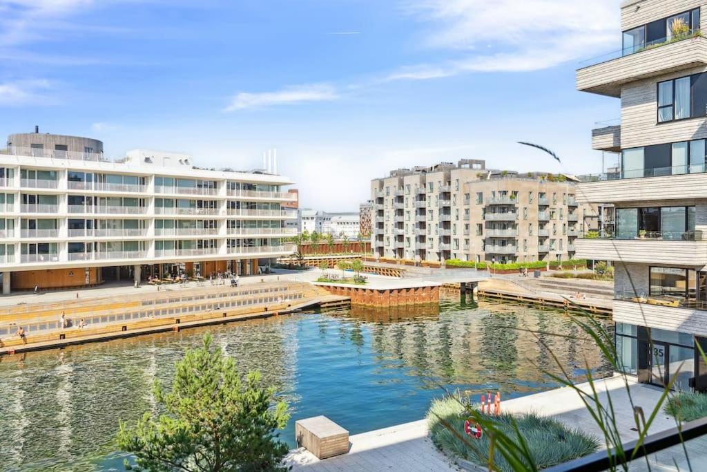 Skandinavisk Elegance Pa Dunkerquegade Lejlighed København