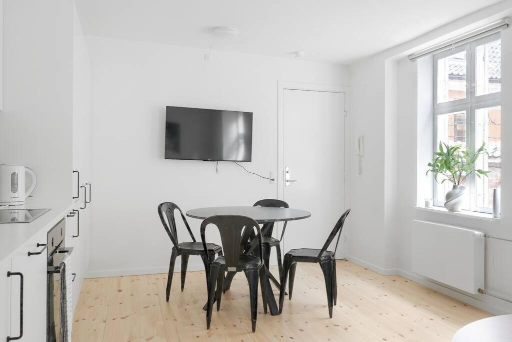 Charmerende Ved Nyhavn 1 Sal Appartement Kopenhagen