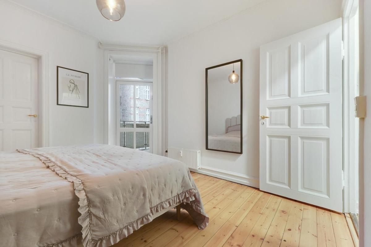 Apartment Spacious And Stylish In Cph *