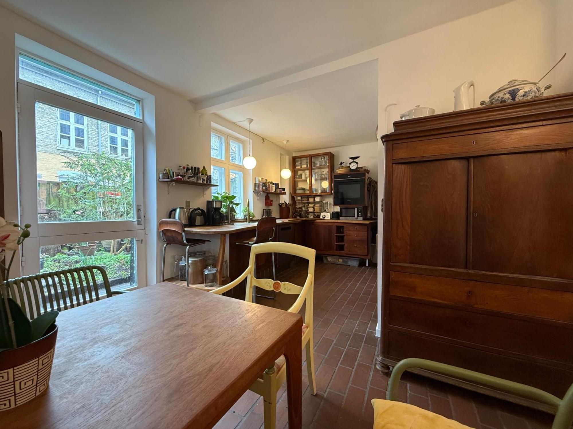 Cozy Flat With Sunny Garden Apartment *