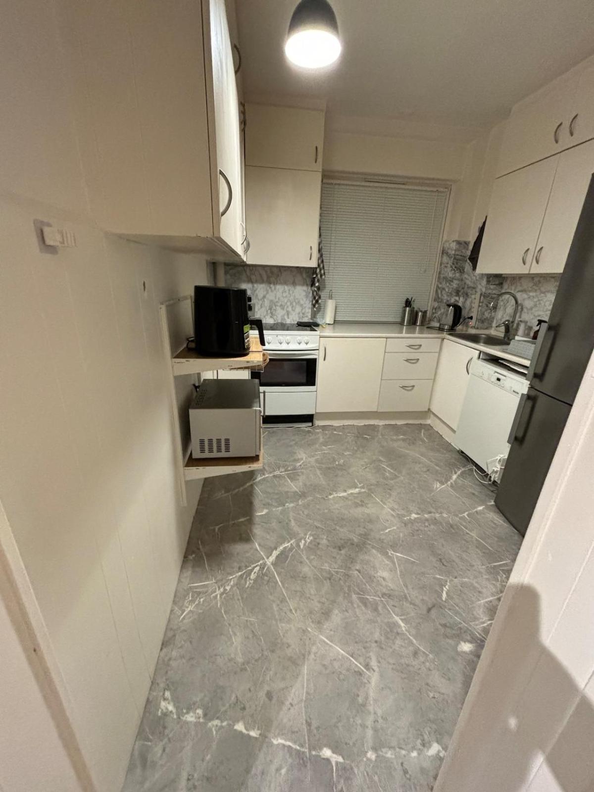 Cozy 3-room With 2 Bedrooms Lejlighed *