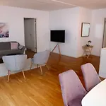 Scandi-Hygge 2 Bedroom Apartment In Charming Christianshavn