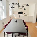 Amazing Flats Near Tivoli Gardens & Copenhagen City Hall Square