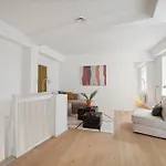 Nyrenoveret Designerbolig I Hjertet Af Kobenhavn K